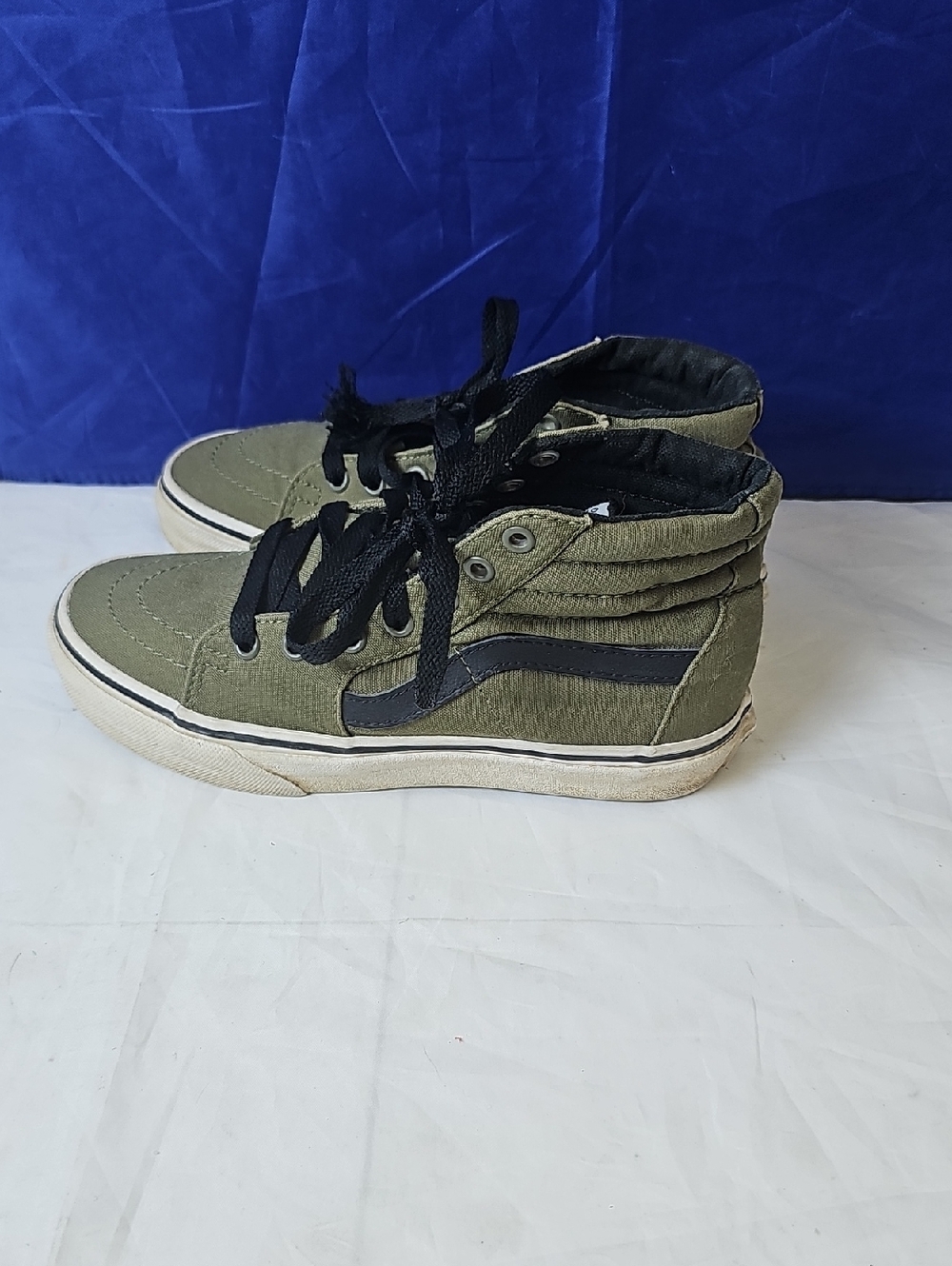Kids Size 3 High-Top Canvas Sneakers in Olive Green and Black